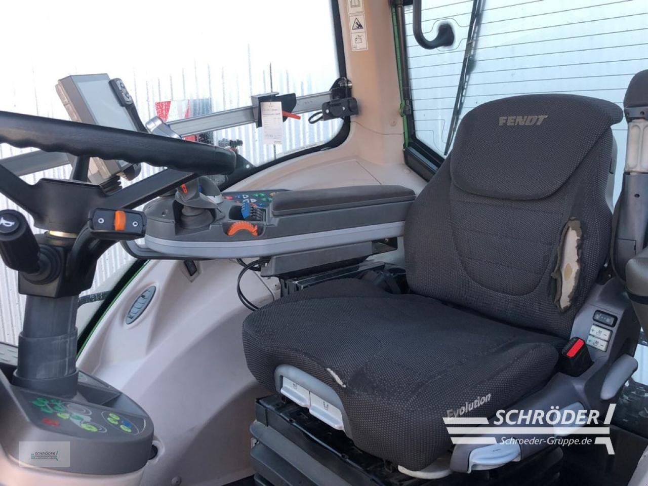 Traktor typu Fendt 828 VARIO S4 PROFI PLUS | MOTOR 2025 NEU, Gebrauchtmaschine w Ahlerstedt (Zdjęcie 10)